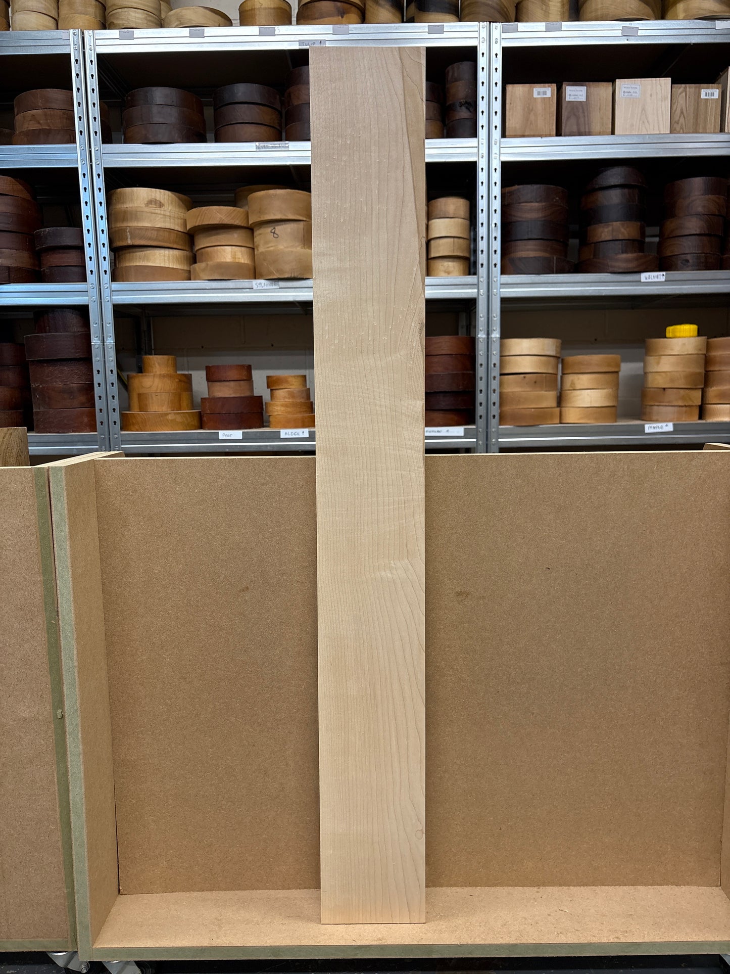 Maple MP14 — 1040x130x36mm