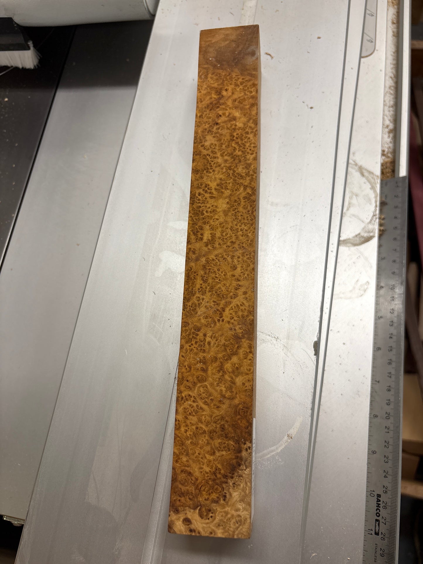 Amboyna Burl — 40x40x310 — ABS03