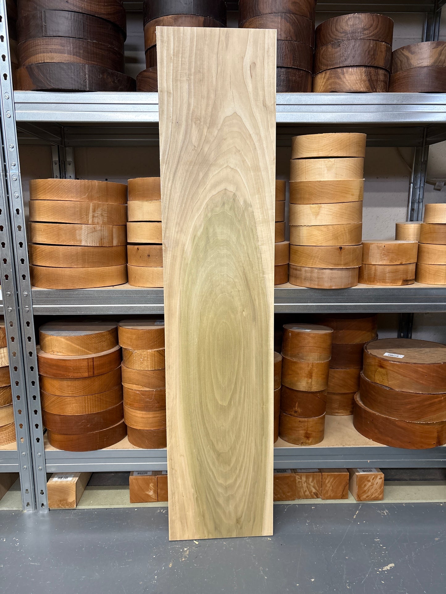 Tulip Poplar TUL02 — 1200x260x29mm