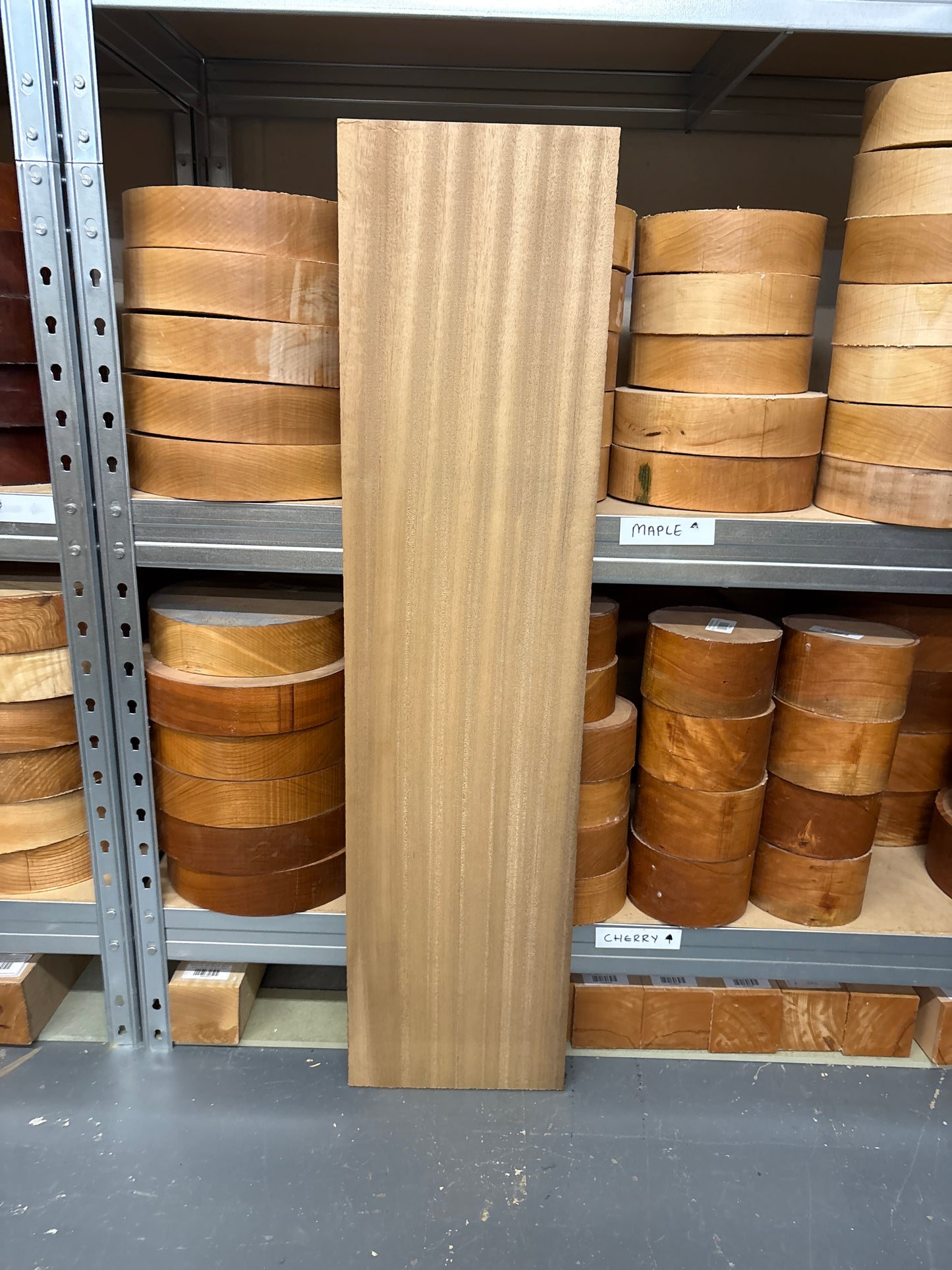 African Walnut AFW05 — 940x230x24mm