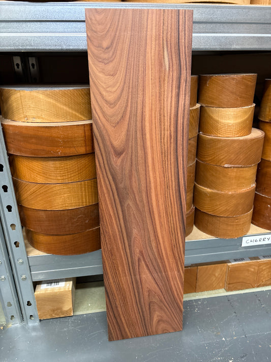 Bolivian Rosewood BR05 — 610x160x20mm