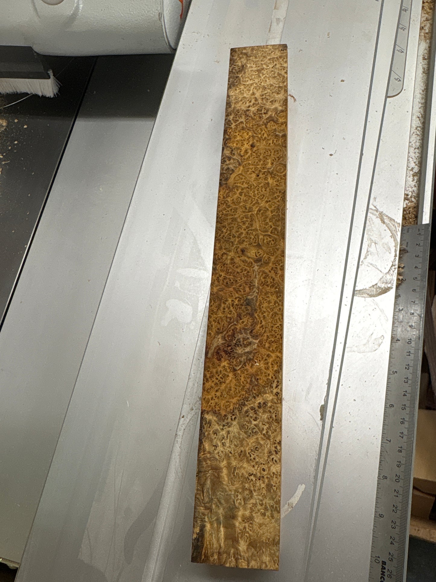 Amboyna Burl — 40x40x310 — ABS01