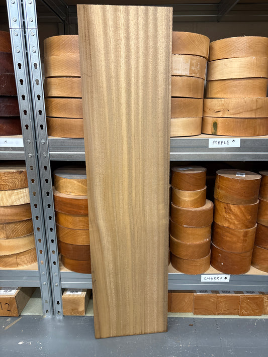 African Walnut AFW03 — 940x215x24mm