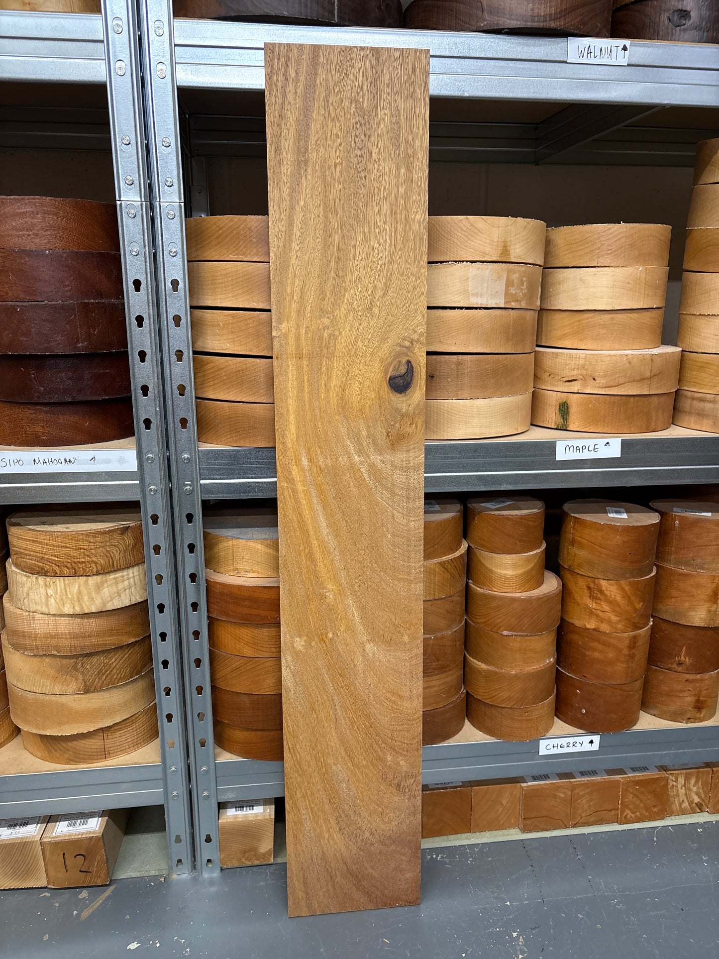 Wild Mango MAN04 — 1050x175x20mm