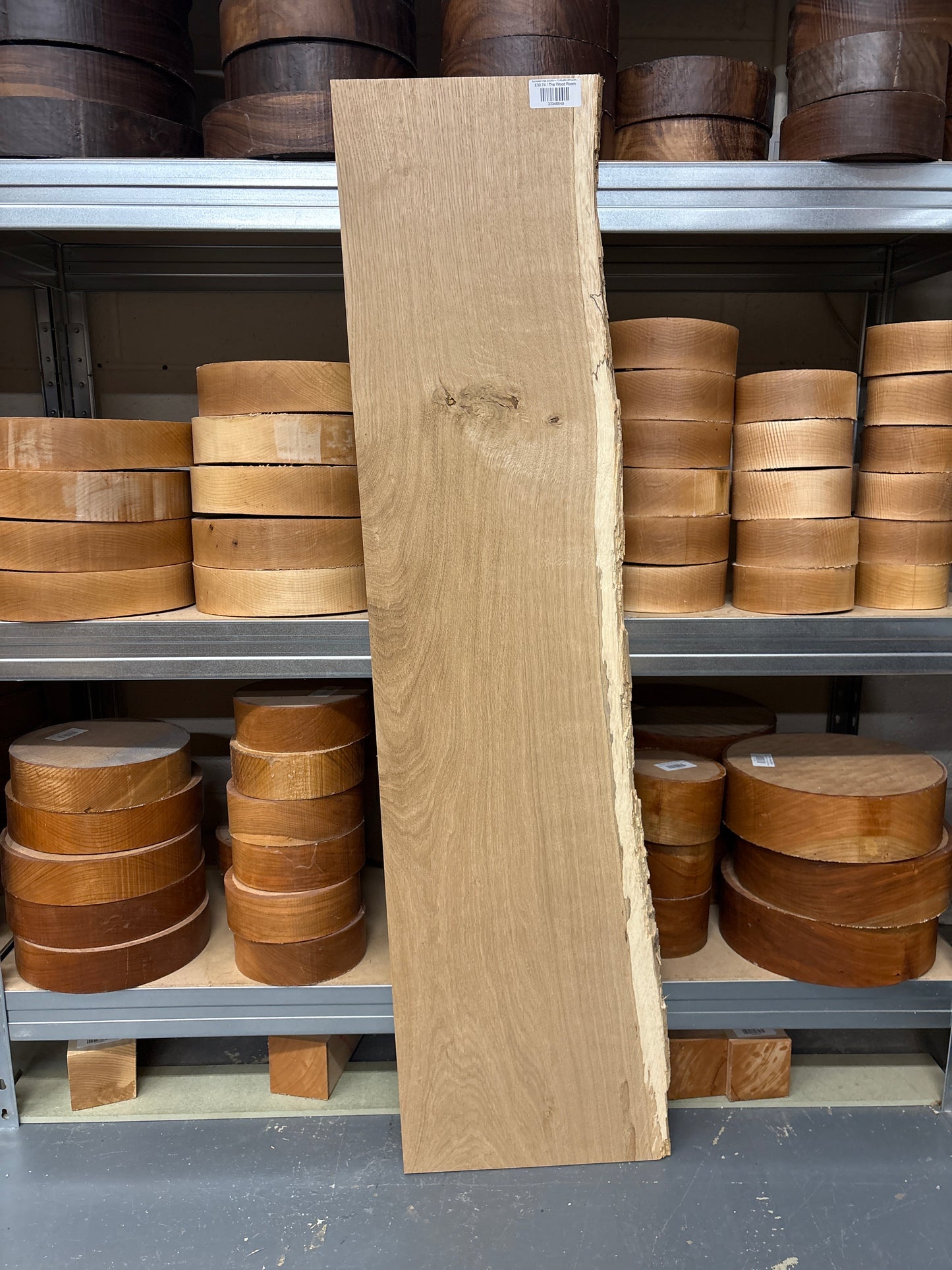 European Oak EUO04 — 1145x255-305x22mm (Live Edge)