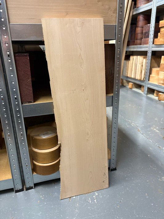 Sycamore SYC10 — Live Edge Plank, 700x190avgx18mm