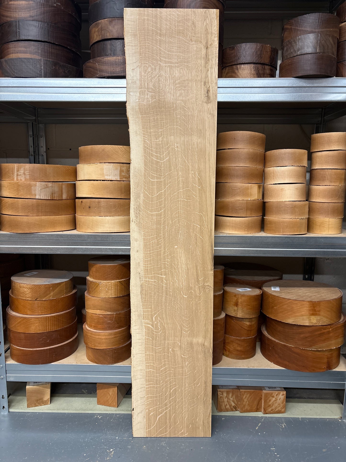 European Oak EUO05 — 1255x245-265x18mm (Live Edge)