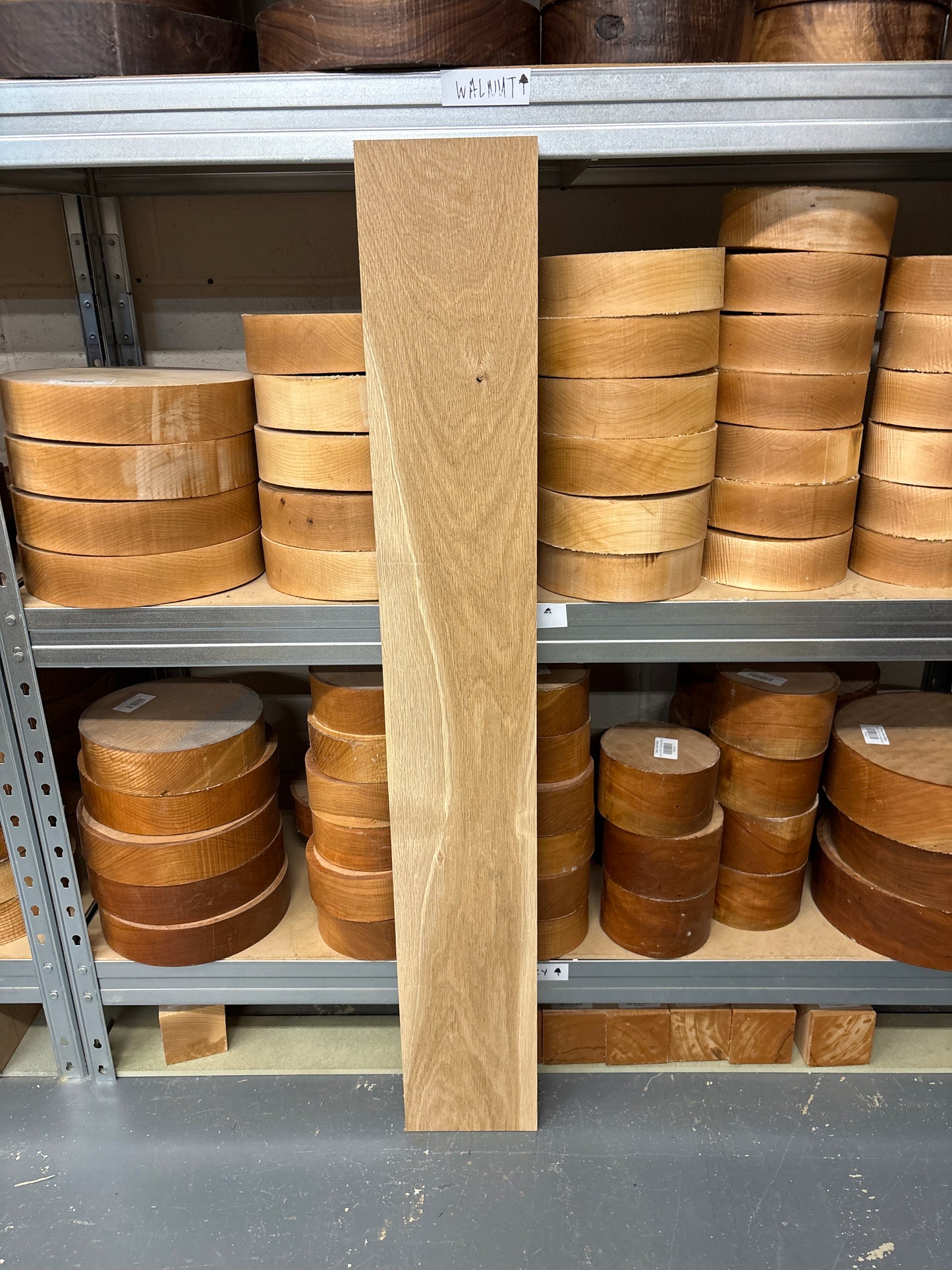 American White Oak AWO02 — 1000 x 150 x 18mm