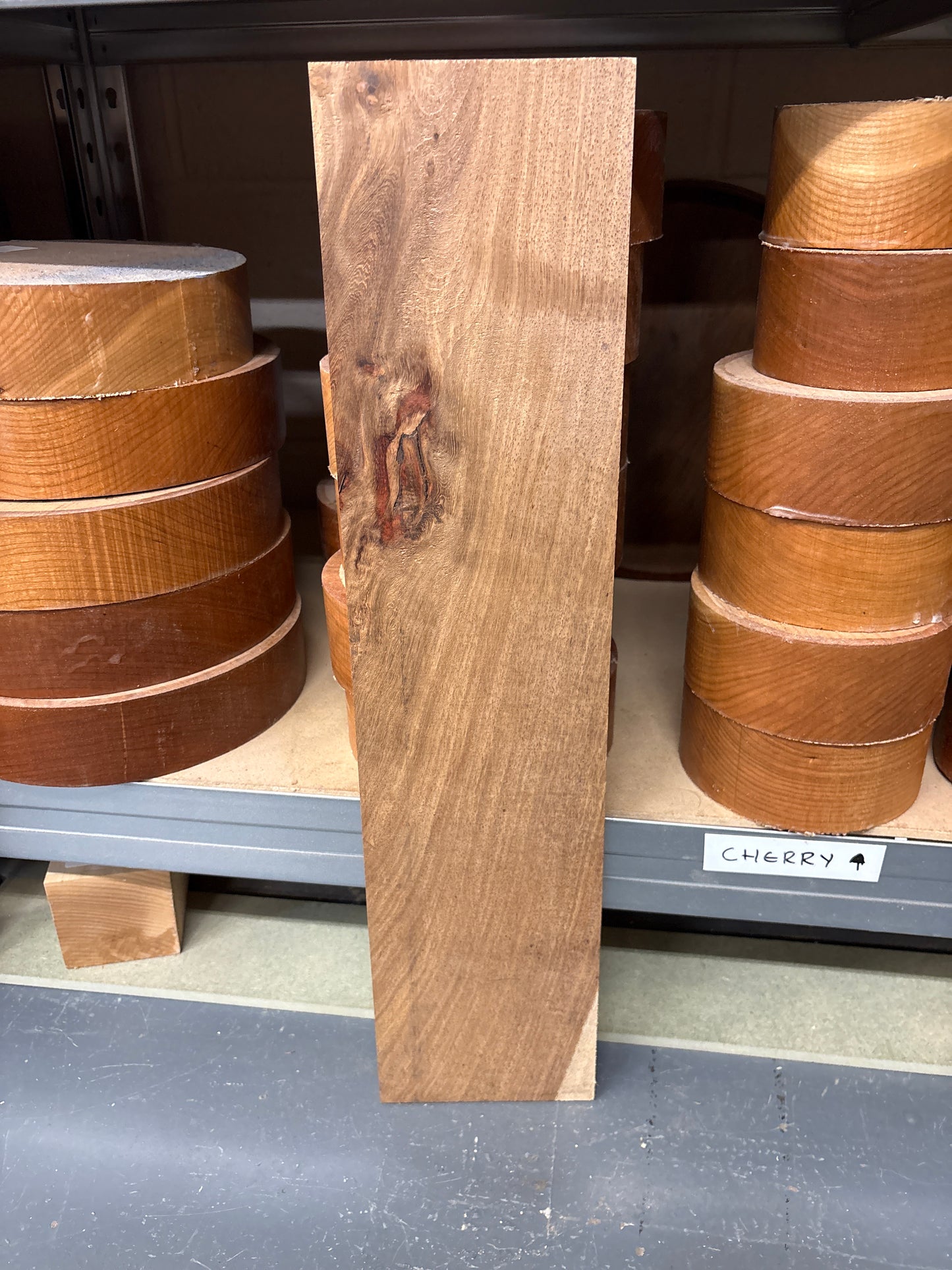 Kiaat K14 — 530x125x17mm Planed Faces