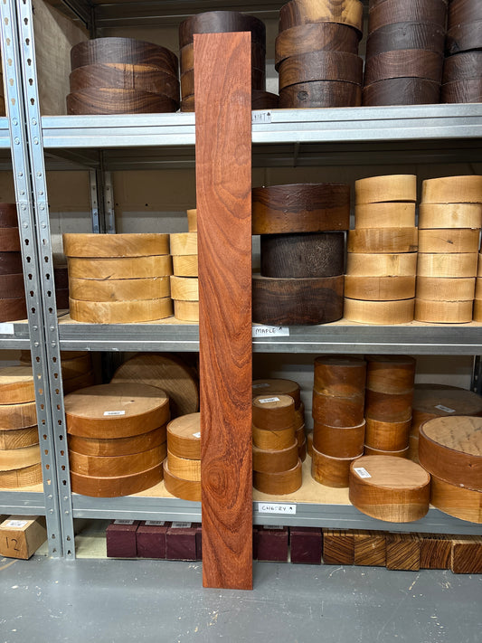 Padauk Plank PAD33 — 1230×118×20mm