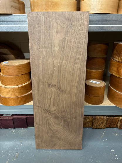 American Black Walnut ABW32 — 625×233×45mm