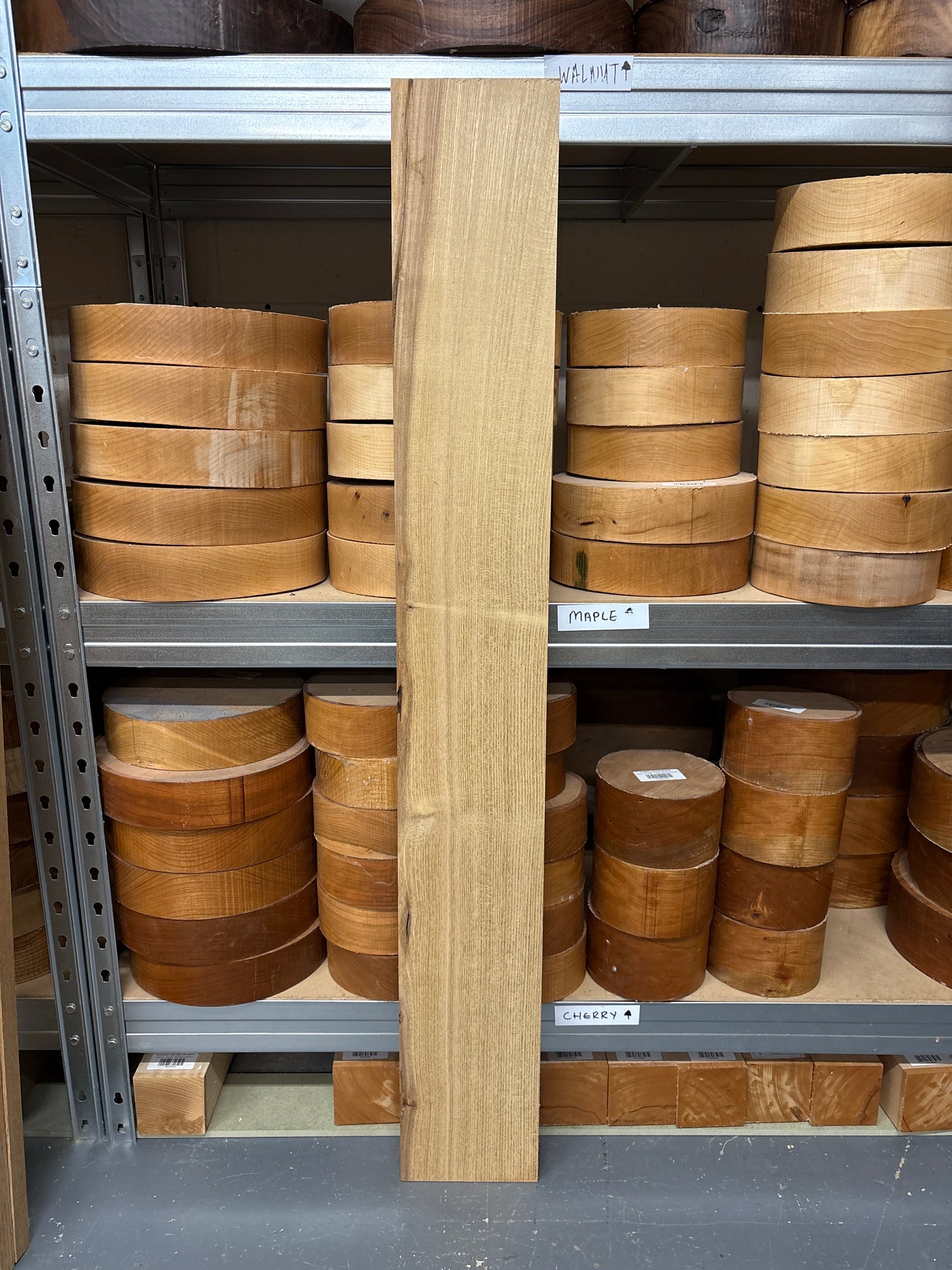 False Acacia / Black Locust Plank AC04 — 1060x137x20mm PAR
