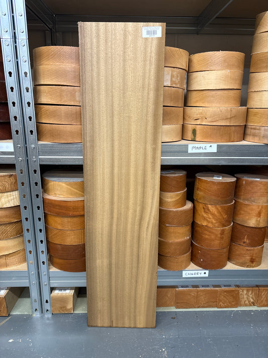 African Walnut AFW03 — 940x215x24mm