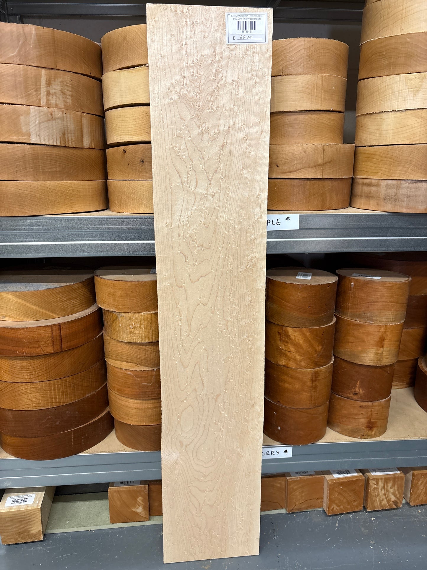 Birdseye Maple BM07 — 900x175x23mm