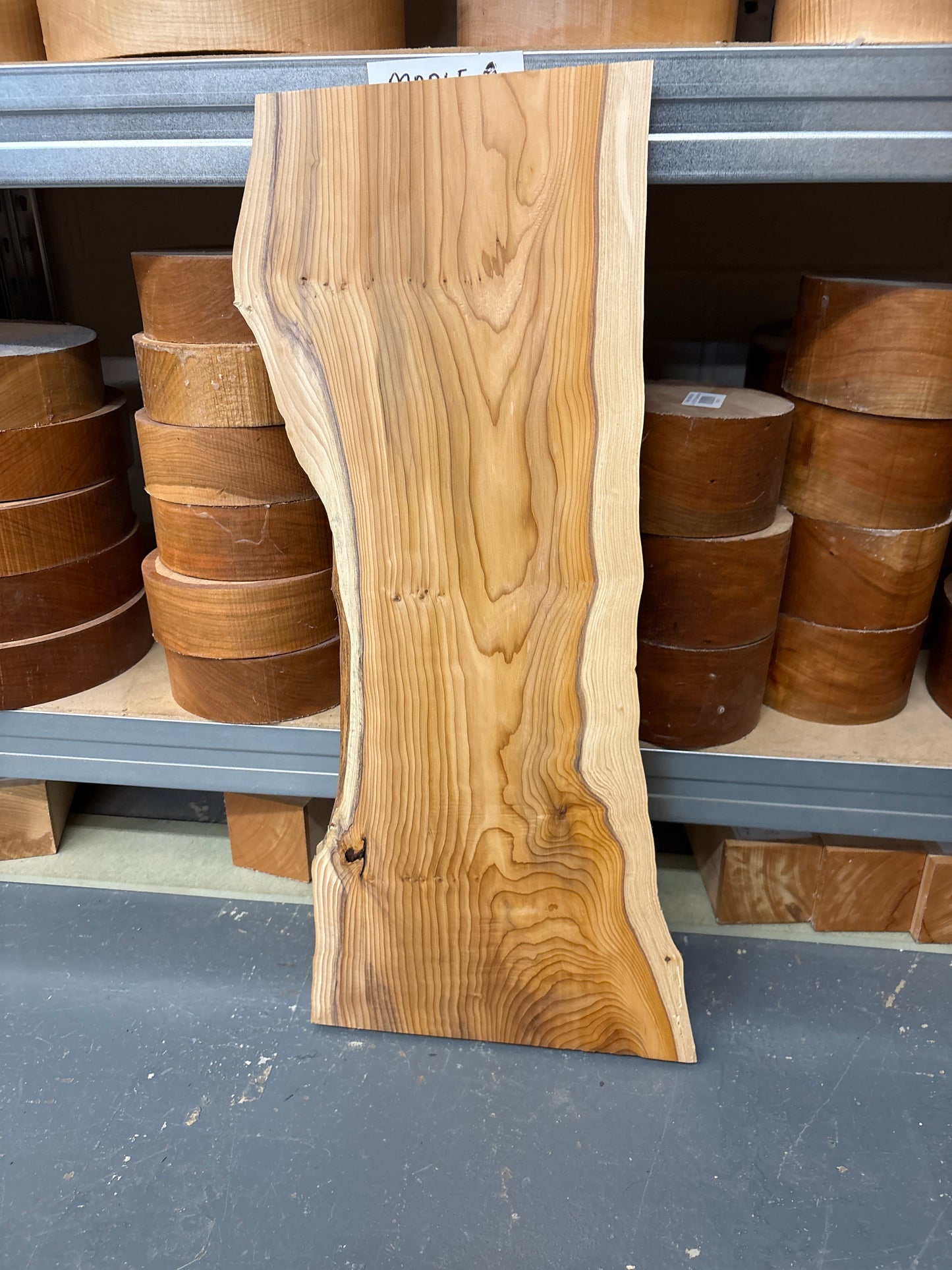 Yew YEW03 — 600x275/215x30mm