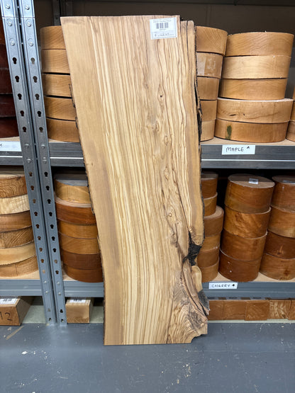 Olive Wood OW01 — 910x300x20mm