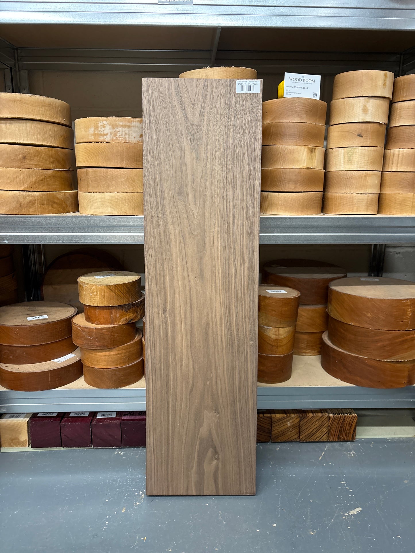 Am Walnut ABW18 — 900 × 248 × 50mm