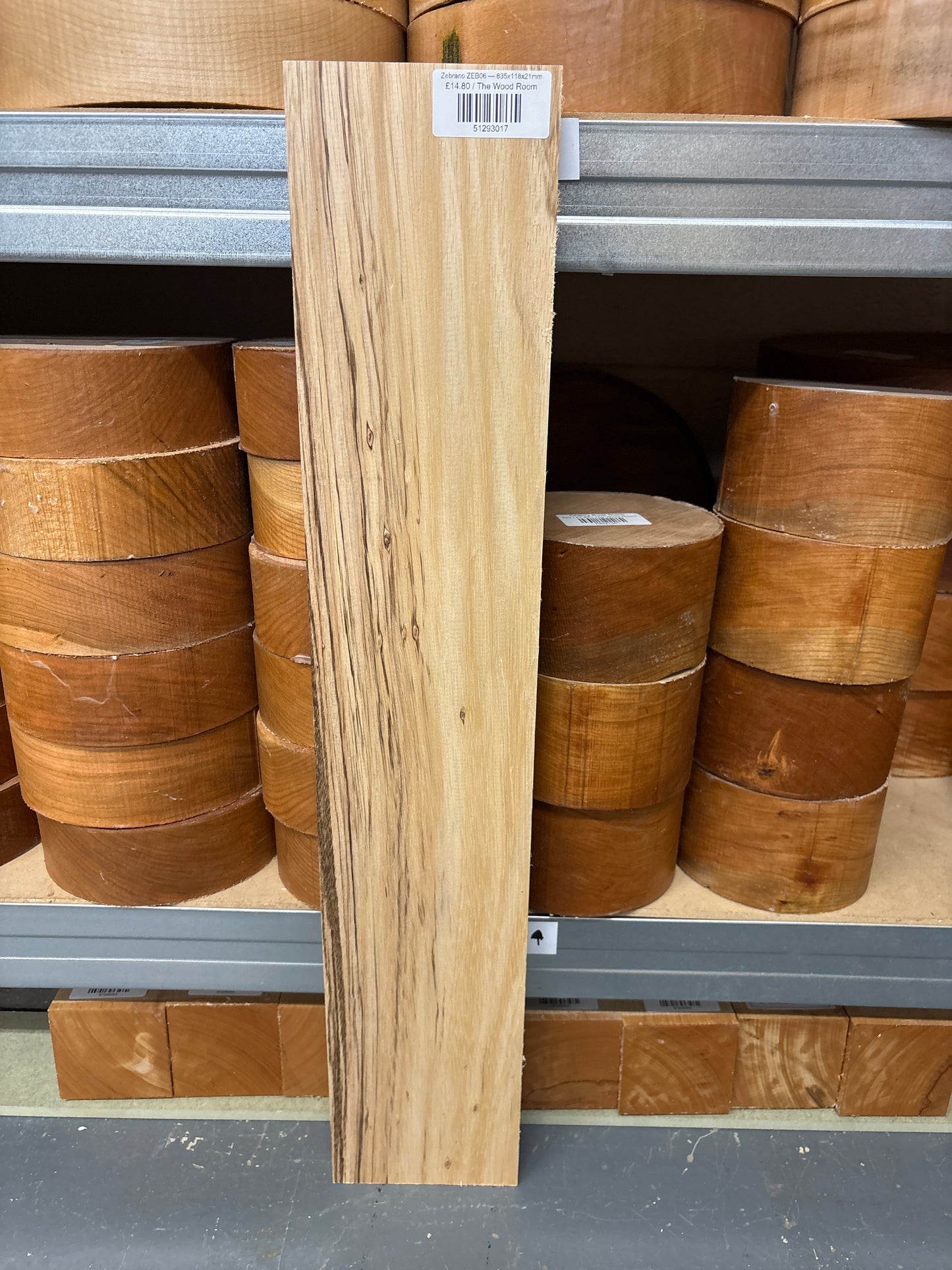 Zebrano ZEB06 — 635x118x21mm