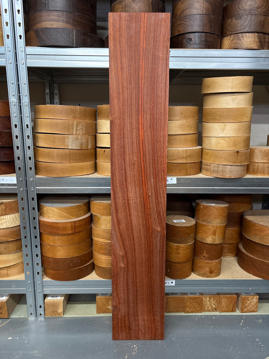 Padauk Plank PAD11 — 1185 × 205 × 23mm