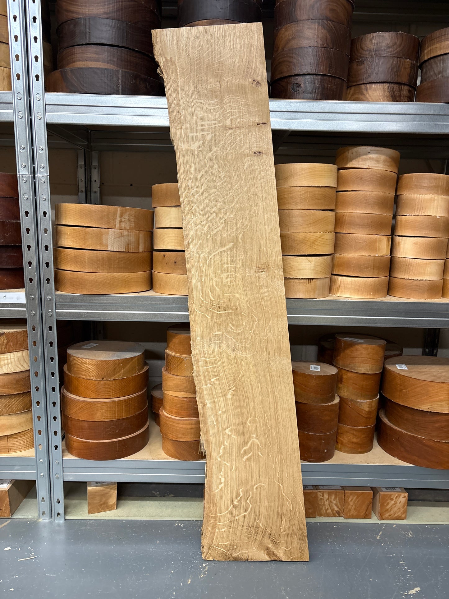 English Oak ENO03 — 1200 x 220avg x 35mm (Live Edge)