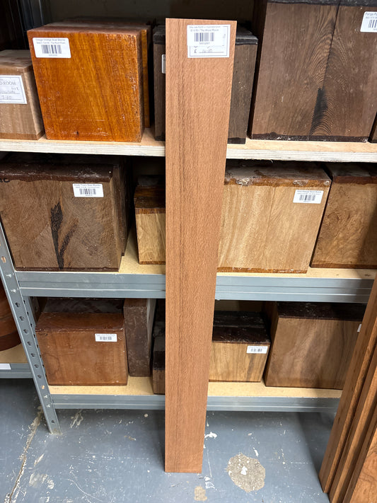 Silky Oak SO05 — 1020x95x12mm