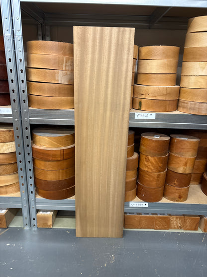 African Walnut AFW05 — 940x230x24mm