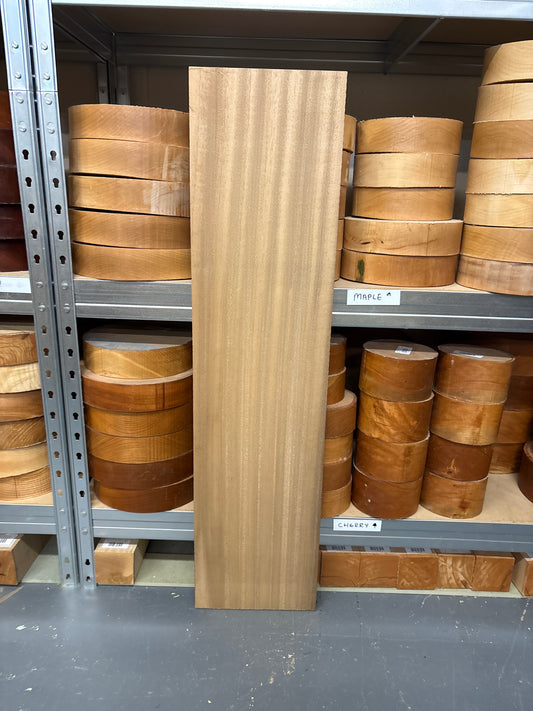 African Walnut AFW05 — 940x230x24mm