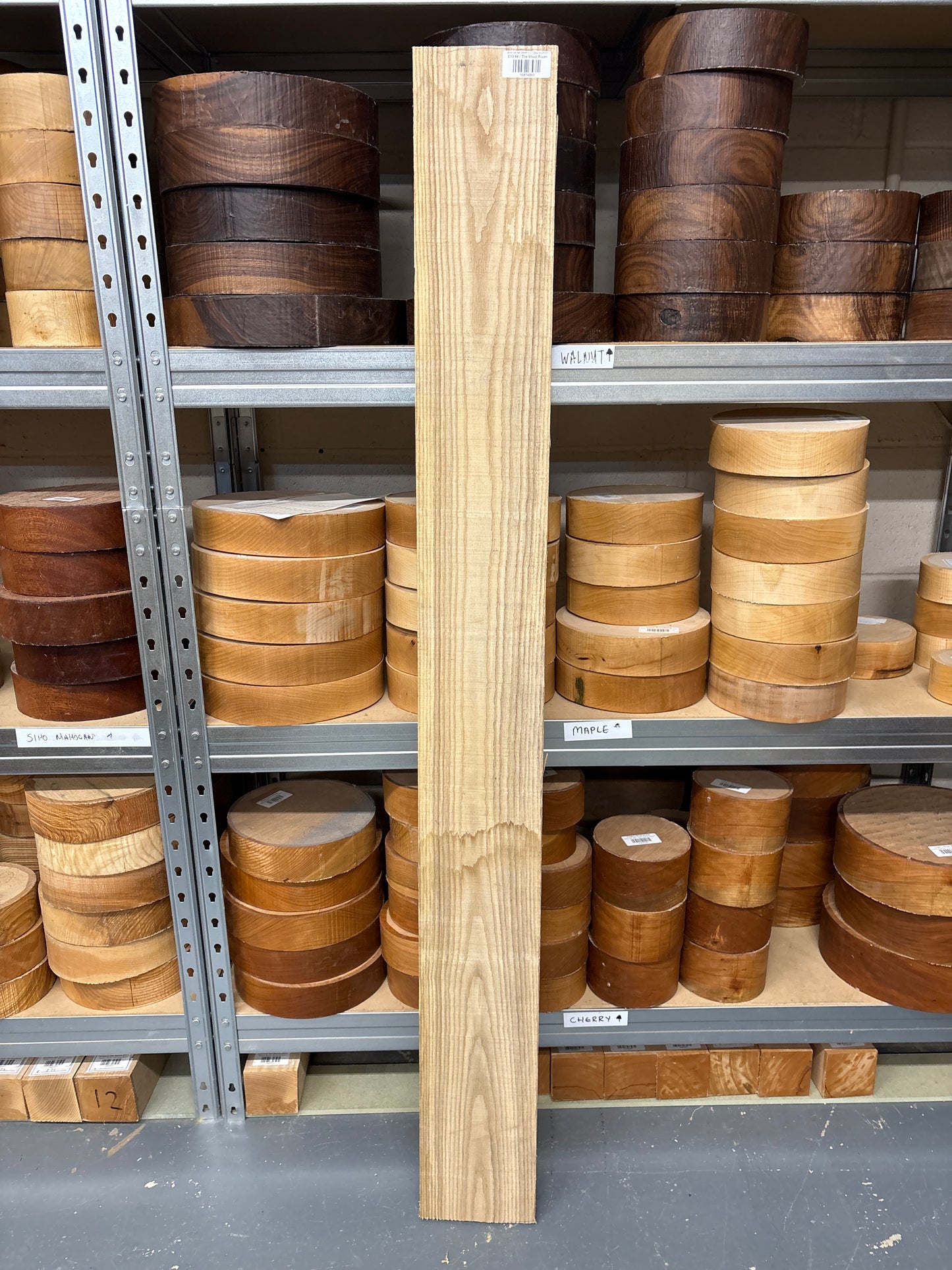 American Ash AASH12 — 1380x150x25mm