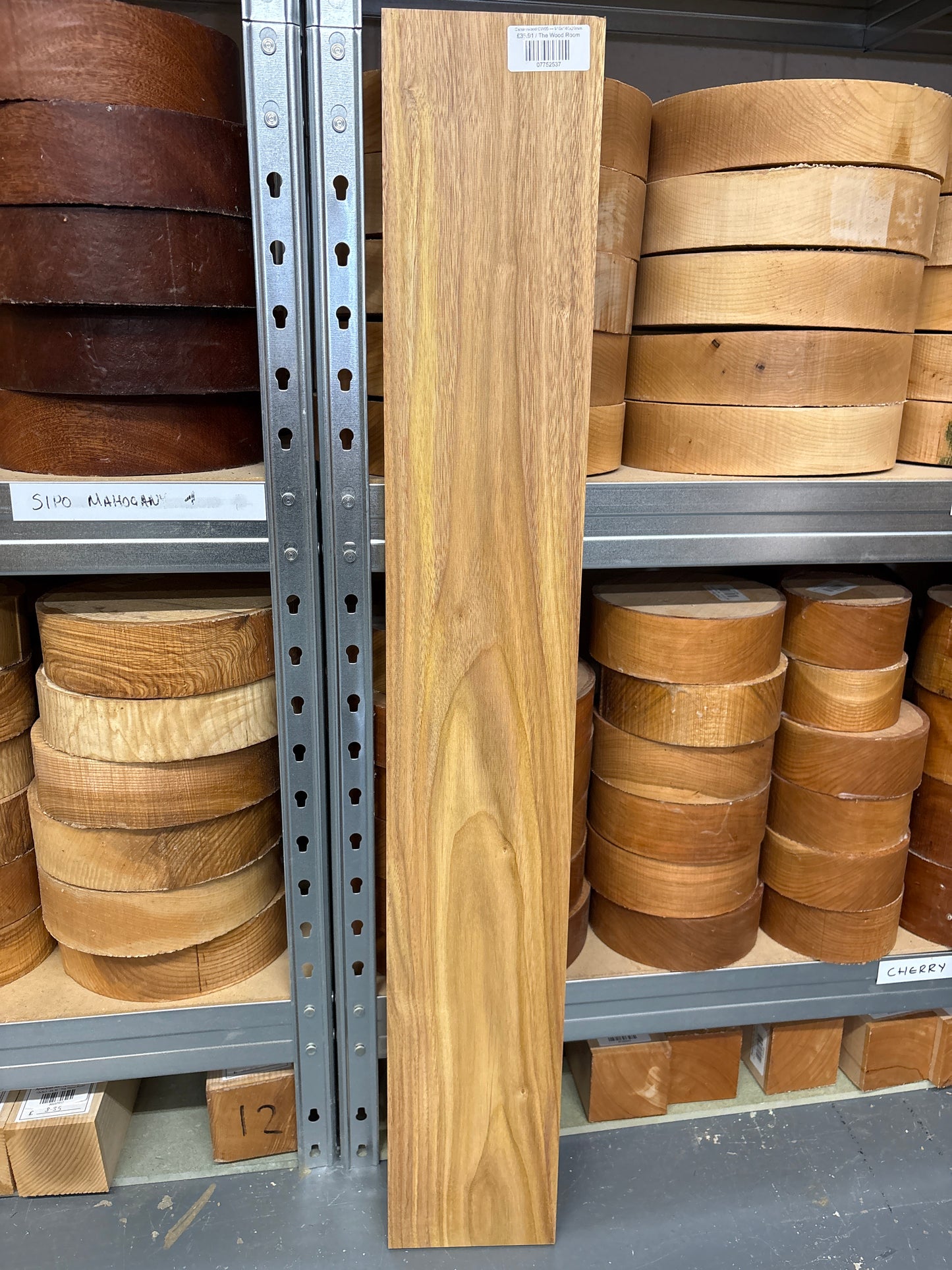 Canarywood CW05 — 910x140x20mm