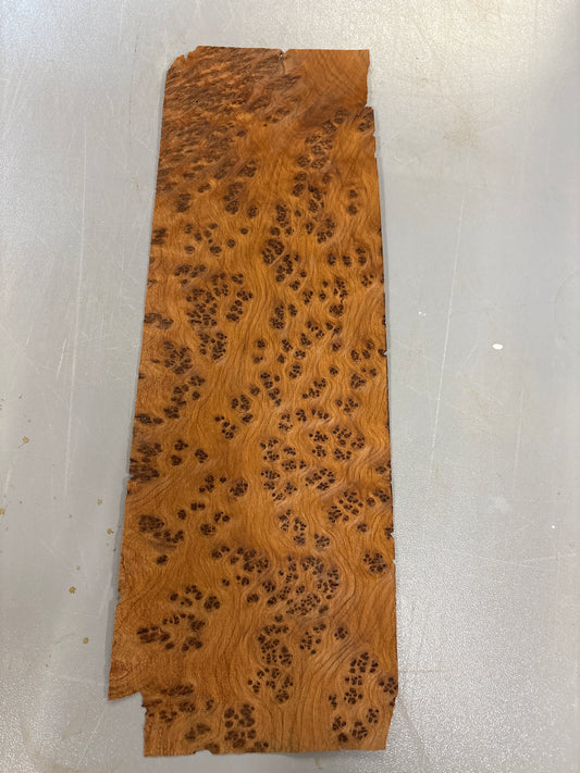 Thuya Burl Veneer 01 – approx 170 x 500 x 0.6mm
