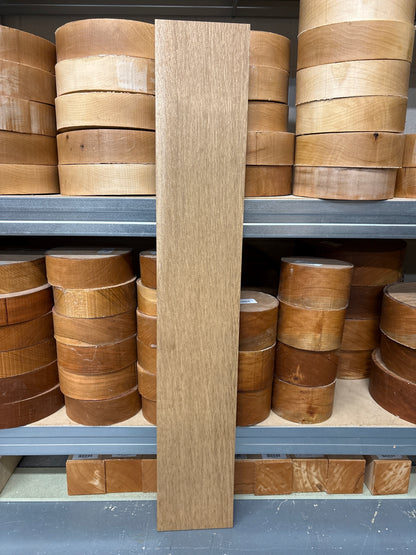 Brown Oak BO01 — 880x145x22mm