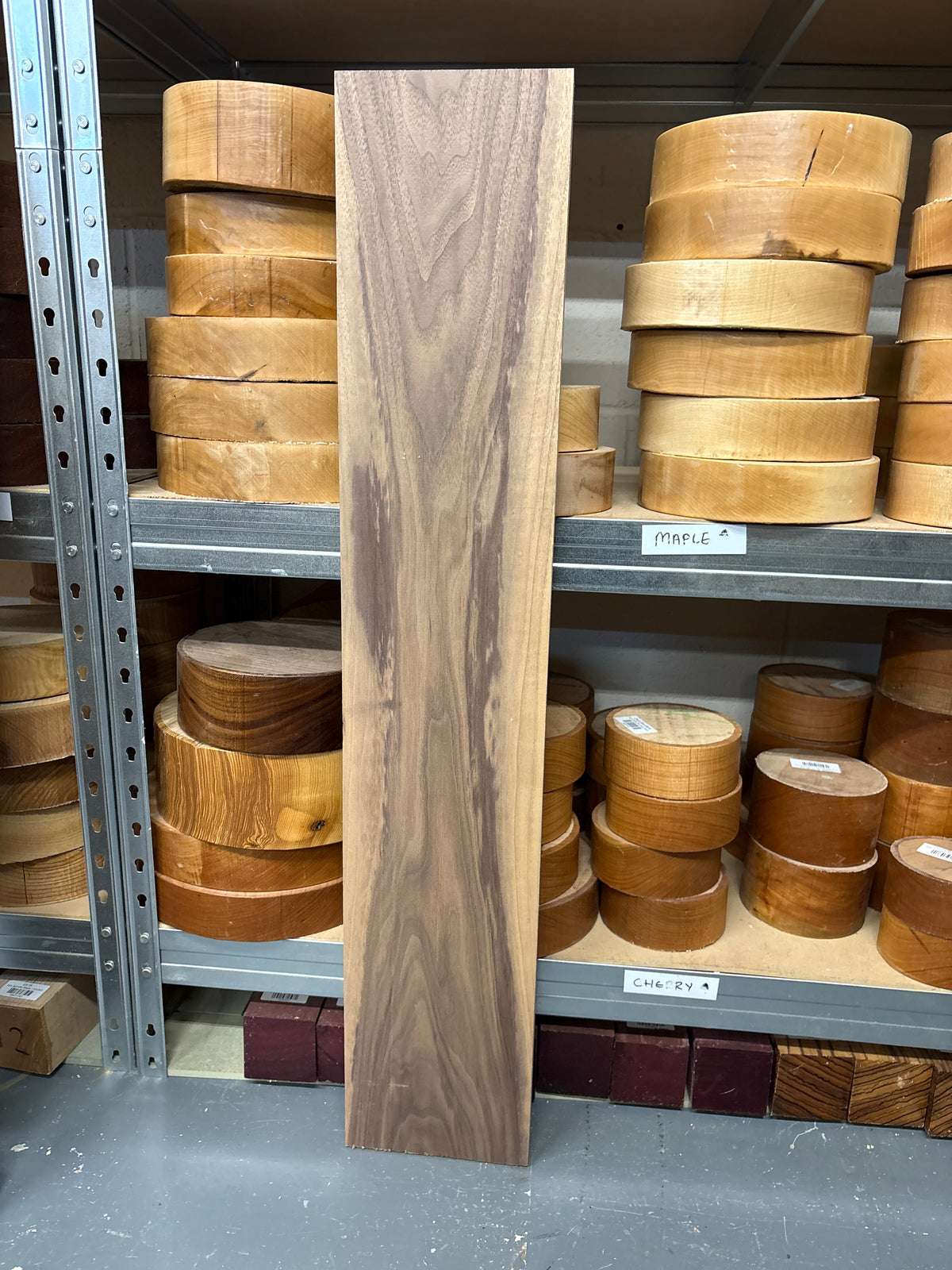 American Black Walnut ABW24 — 950×180×30mm