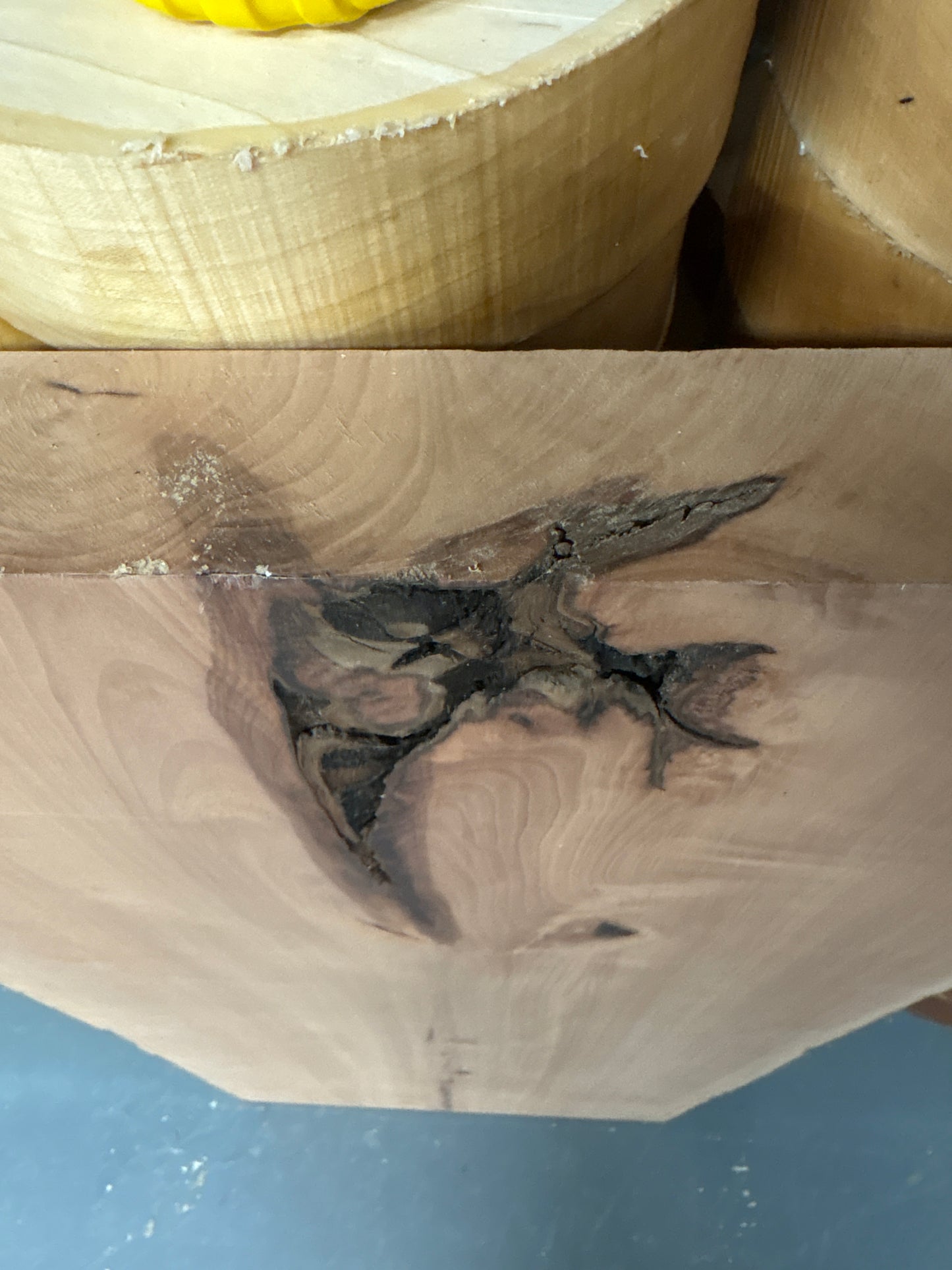 Swiss Pear SP10 — 850x380-390x45mm Double Live Edge