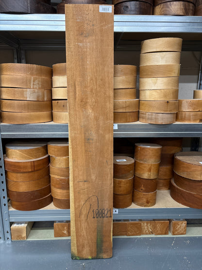 Am Cherry CC07 — 1100x195x27mm (Cabinet Grade)