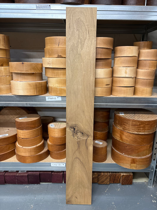 African Walnut AFW16 — 1065x150x22mm Planed Faces
