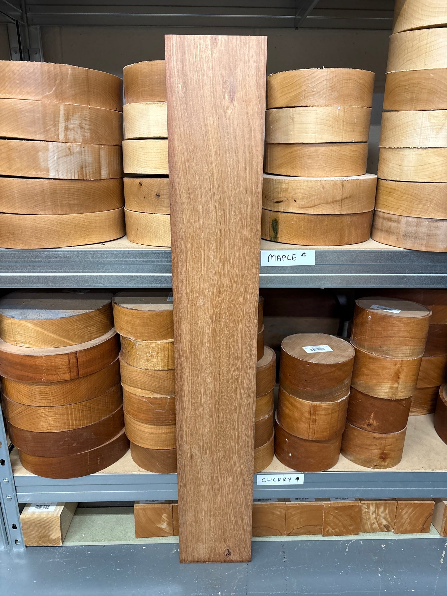 Jatoba J02 — 920x137x20mm