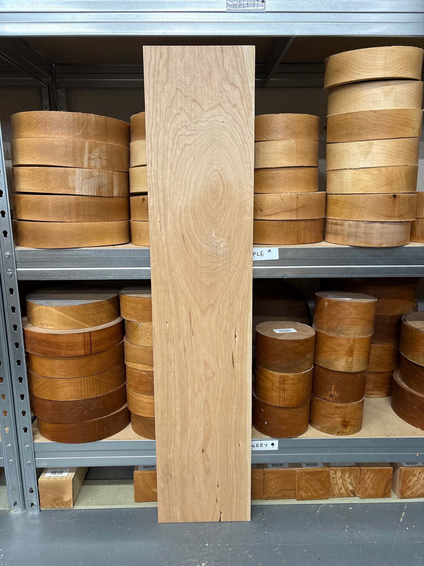 Am Cherry CC08 — 1000 × 210 × 20mm (Cabinet Grade)