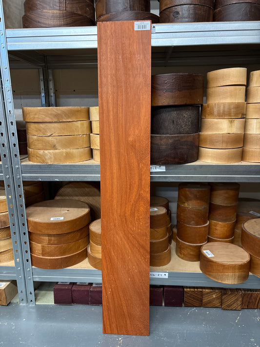 Padauk Plank PAD25 — 1090×174×24mm