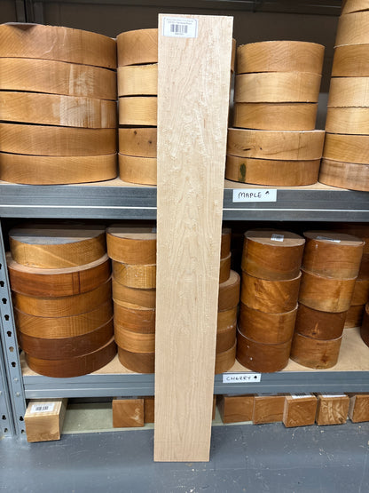 Birdseye Maple BM08 — 910x125x24mm