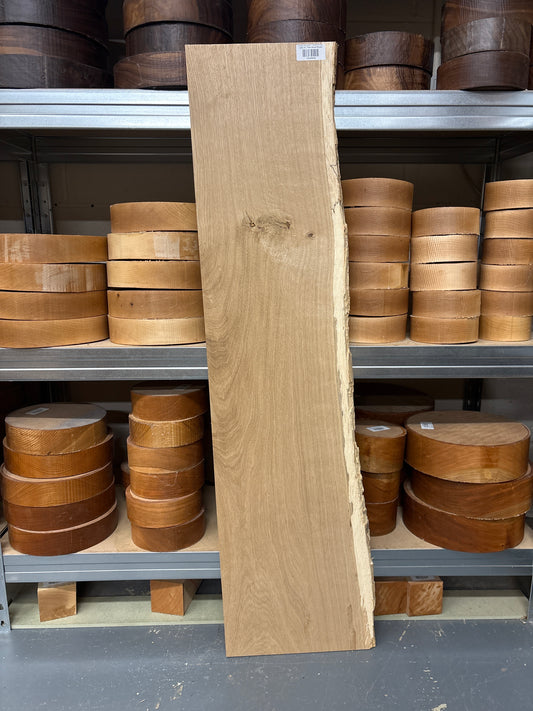 European Oak EUO04 — 1145x255-305x22mm (Live Edge)