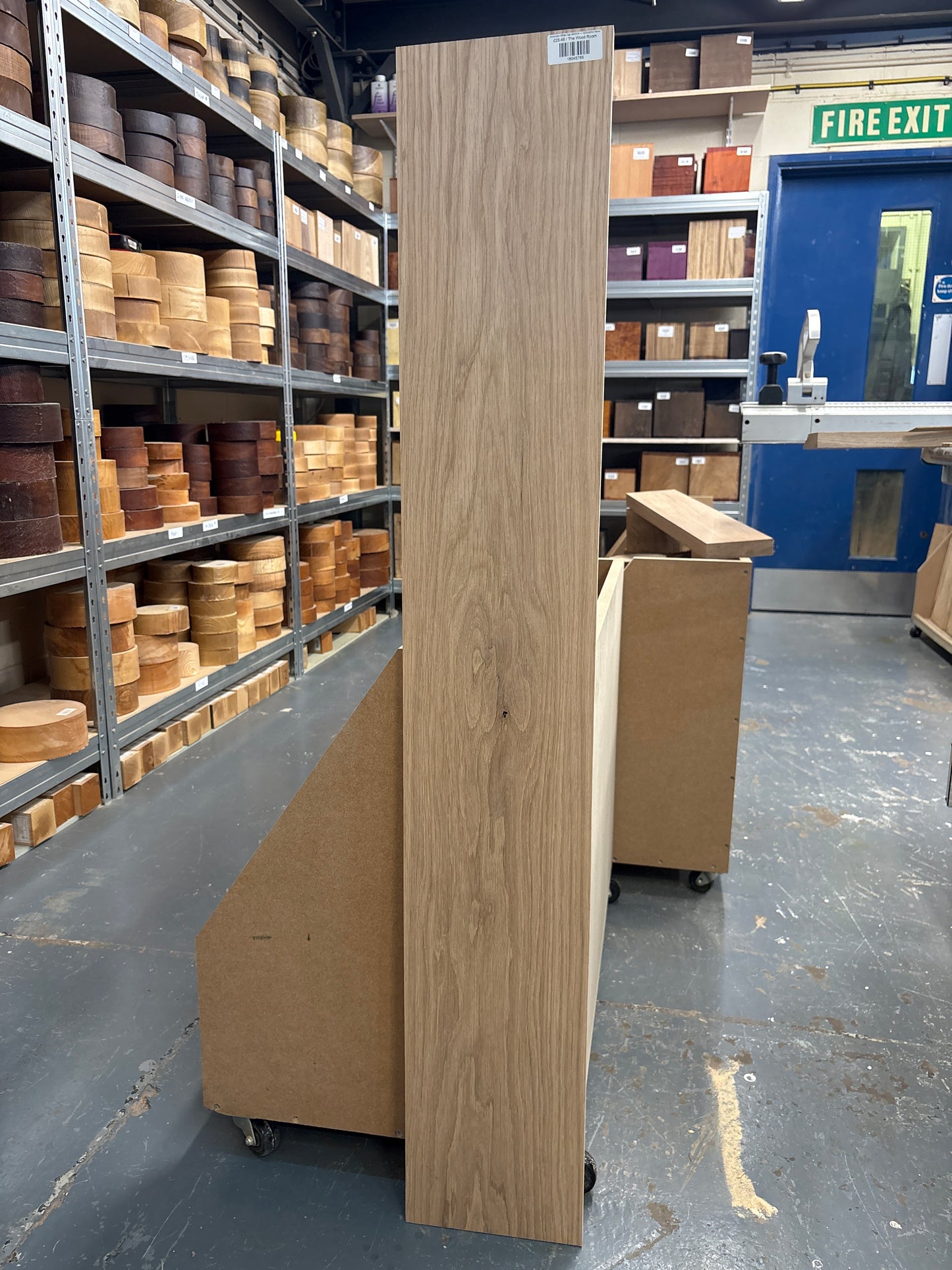 American White Oak AWO04 — 1230x200x18mm