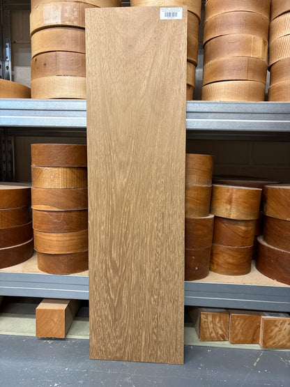 Iroko IRO01 — 820x225x22mm