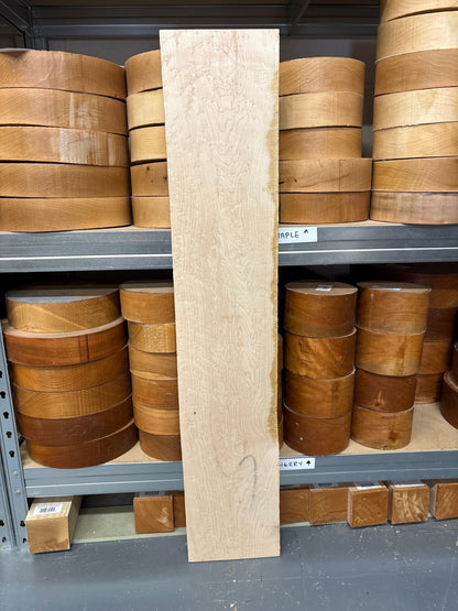 Birdseye Maple BM07 — 900x175x23mm