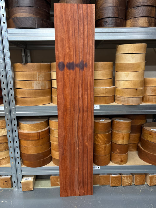 Padauk Plank PAD02 — 1190x220x24mm PAR