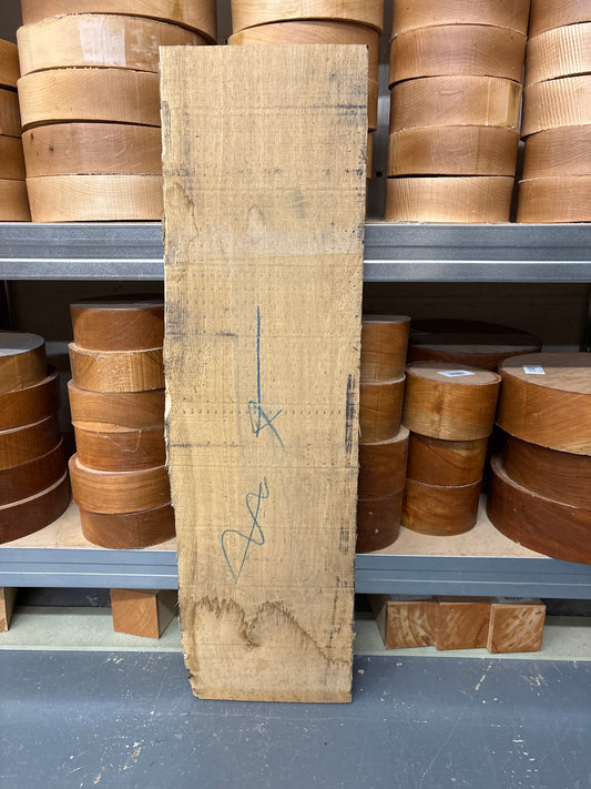 European Oak EUO07 — 795x220avg x41mm (Live Edge)