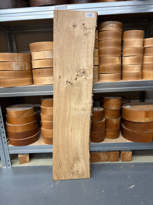 English Oak ENO01 — 1040 x 240avg x 34mm (Live Edge)