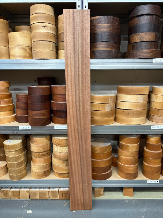 Sapele SAP06 — 1370x172x21mm Planed Faces