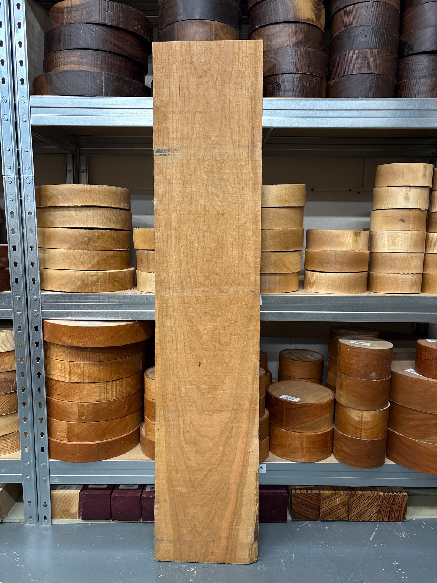 Cherry CHS01 — 1190 × 240 × 27mm Sawn