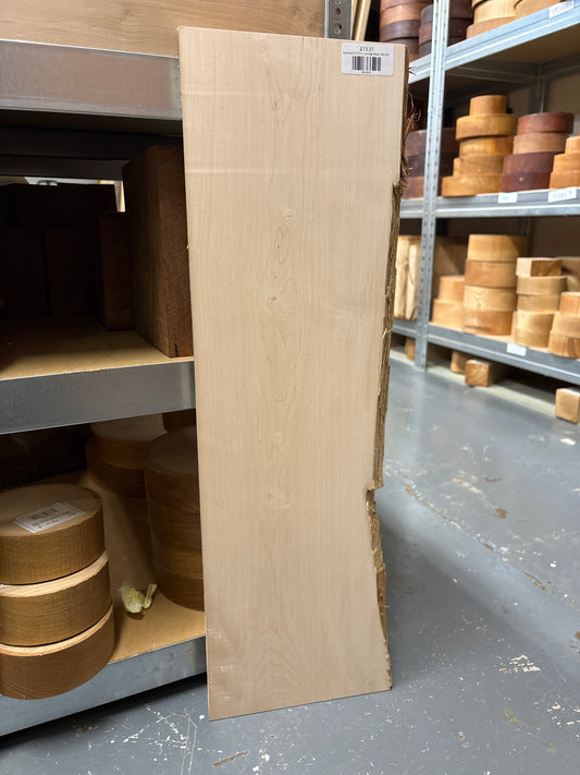 Sycamore SYC10 — Live Edge Plank, 700x190avgx18mm