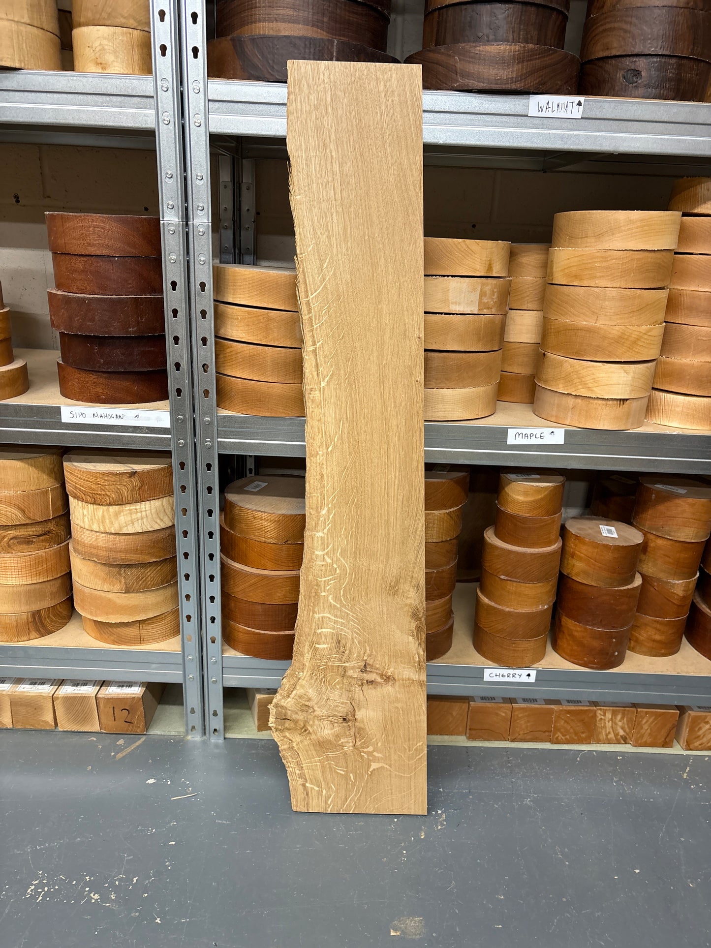 English Oak ENO04 — 1100 x 180avg x 35mm (Live Edge)
